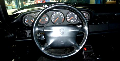 Leipzig Youngtimer Verkauf Foto: Porsche 993 Coupe Innenansicht