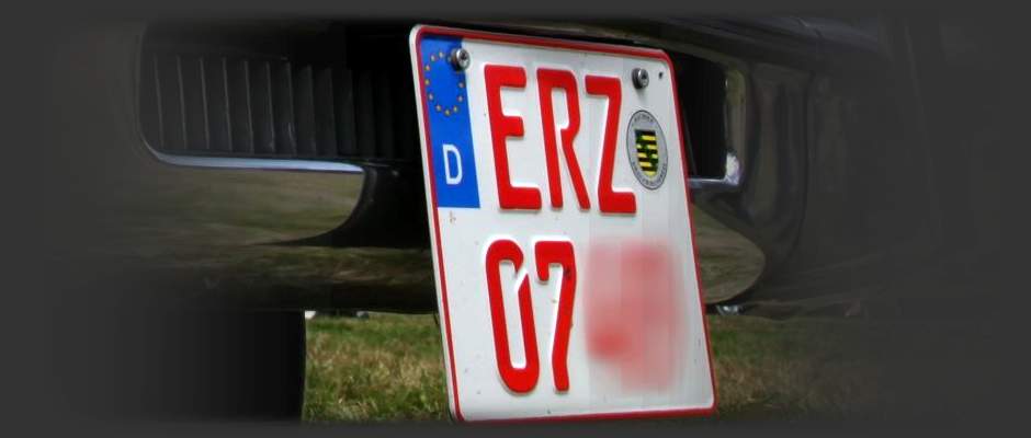 Foto: Rotes 07er Wechsel-Kennzeichen fr historische Fahrzeuge