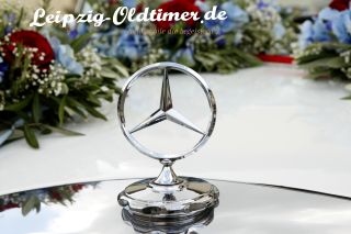 Leipzig Geschenkgutschein: Oldtimerfahrten Mercedes Benz Limousine mieten