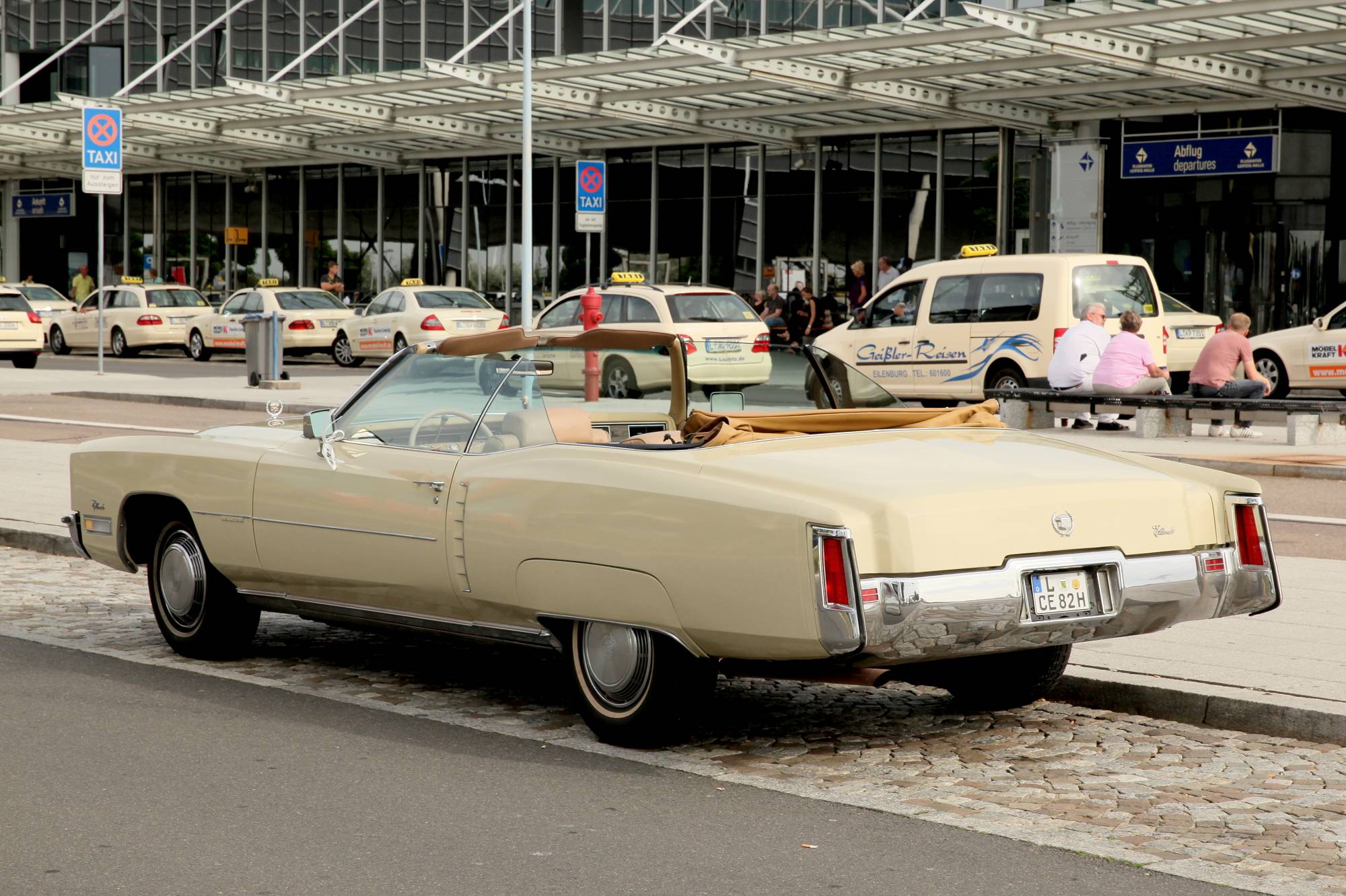 Seitenansicht links Cadillac Eldorado Cabrio 8.2 (Convertible) 