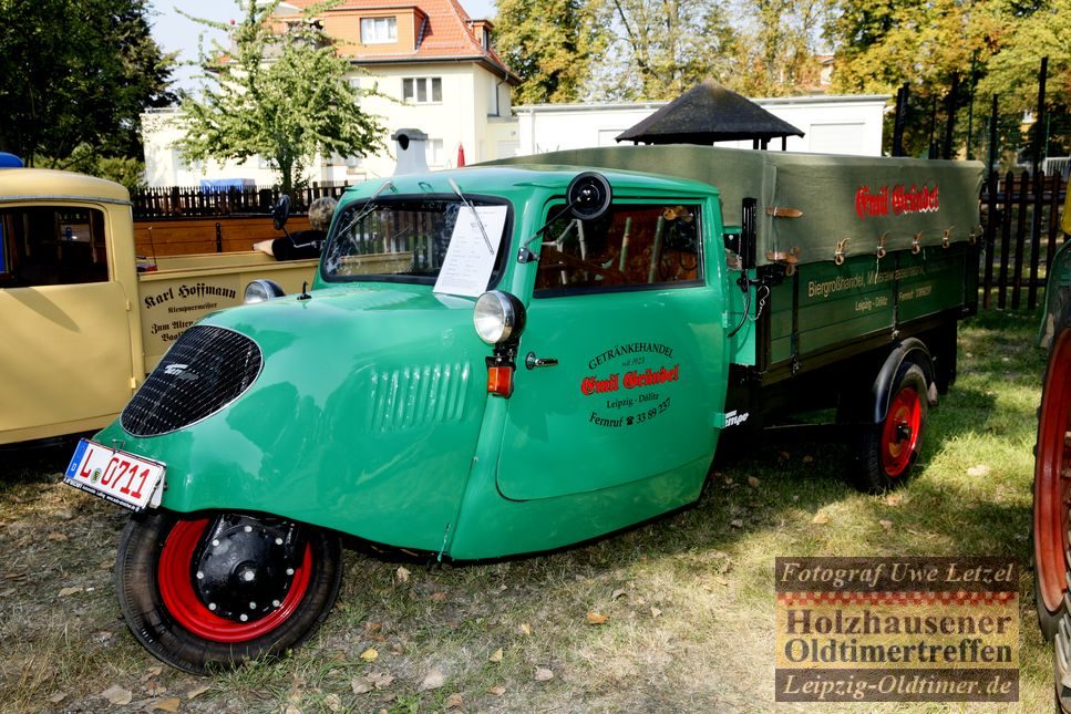 DDR Tempo Dreirad vom Getrnkehandel Emil Grndel aus Leipzig-Dlitz beim Oldtimertreffen in Holzhausen