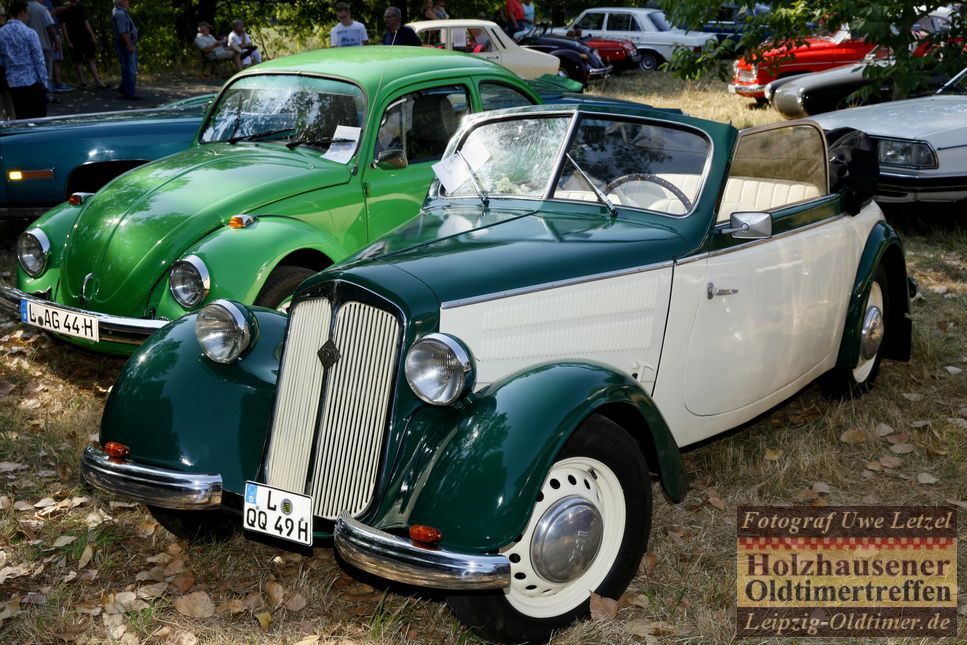 Bild: DKW IFA F8 Cabrio Baujahr 1955 beim Oldtimertreffen in Leipzig Holzhausen