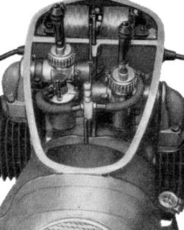 BK350 Vergaserraum