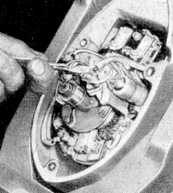  IFA MZ BK 350 Reparaturhandbuch - Zndung einstellen / Unterbrecher und Fliehkraftregler