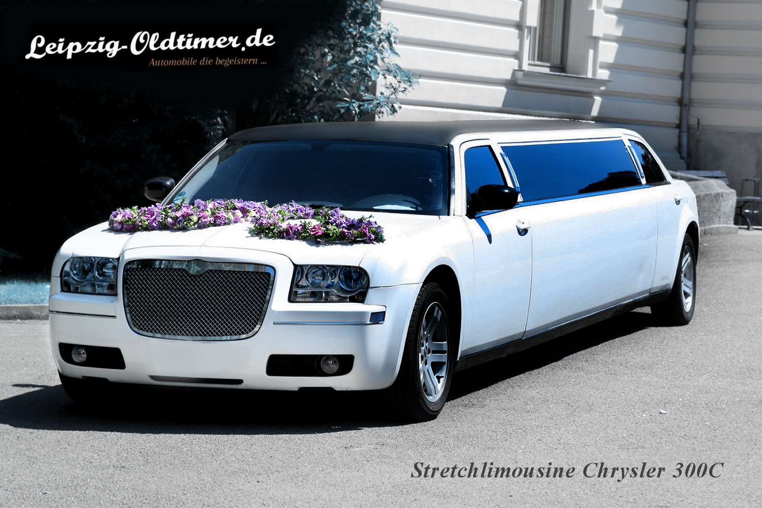 Foto: Chrysler Stretchlimousine am Standesamt Weißes Haus Markkleeberg