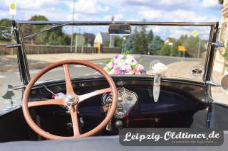Leipzig Oldtimer: Hochzeitsfahrt in Leipzig mit Ford-A Baujahr 1929 zum Standesamt Taucha